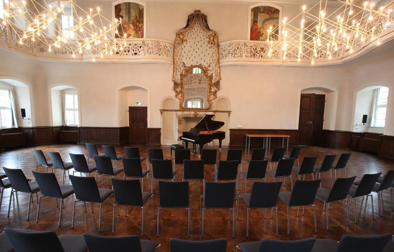 Kloster Schoental 자그슈타우젠 외부 사진
