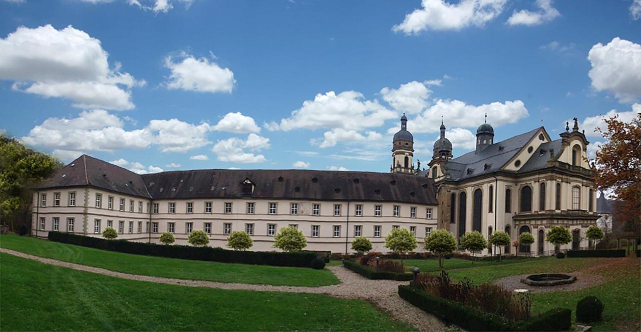 Kloster Schoental 자그슈타우젠 외부 사진